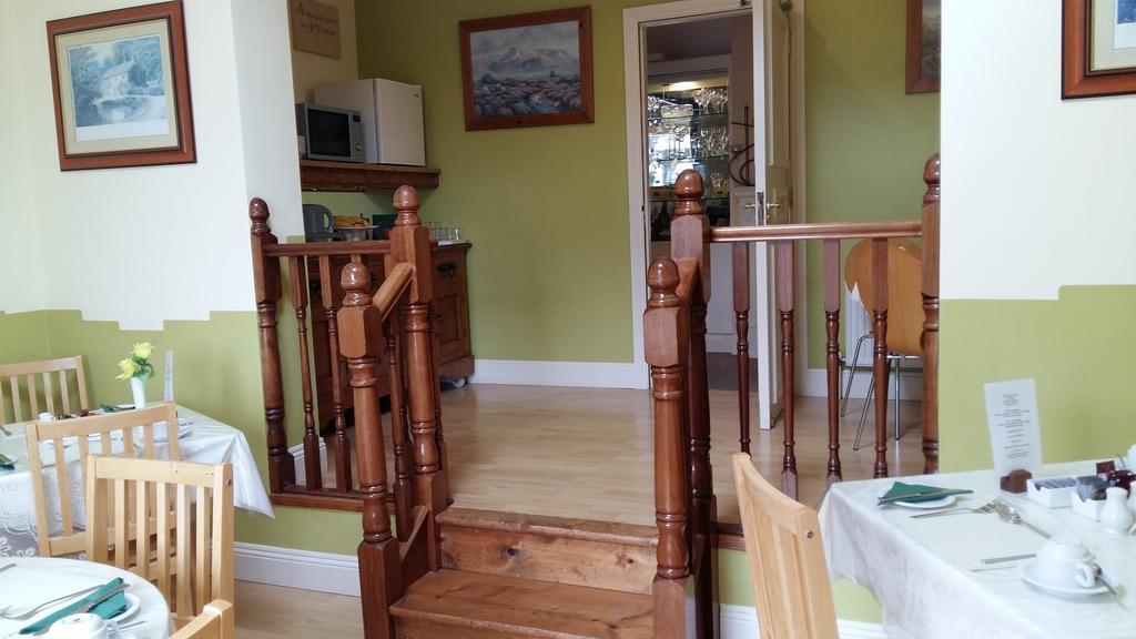 גלוואיי Abacus Guesthouse מראה חיצוני תמונה